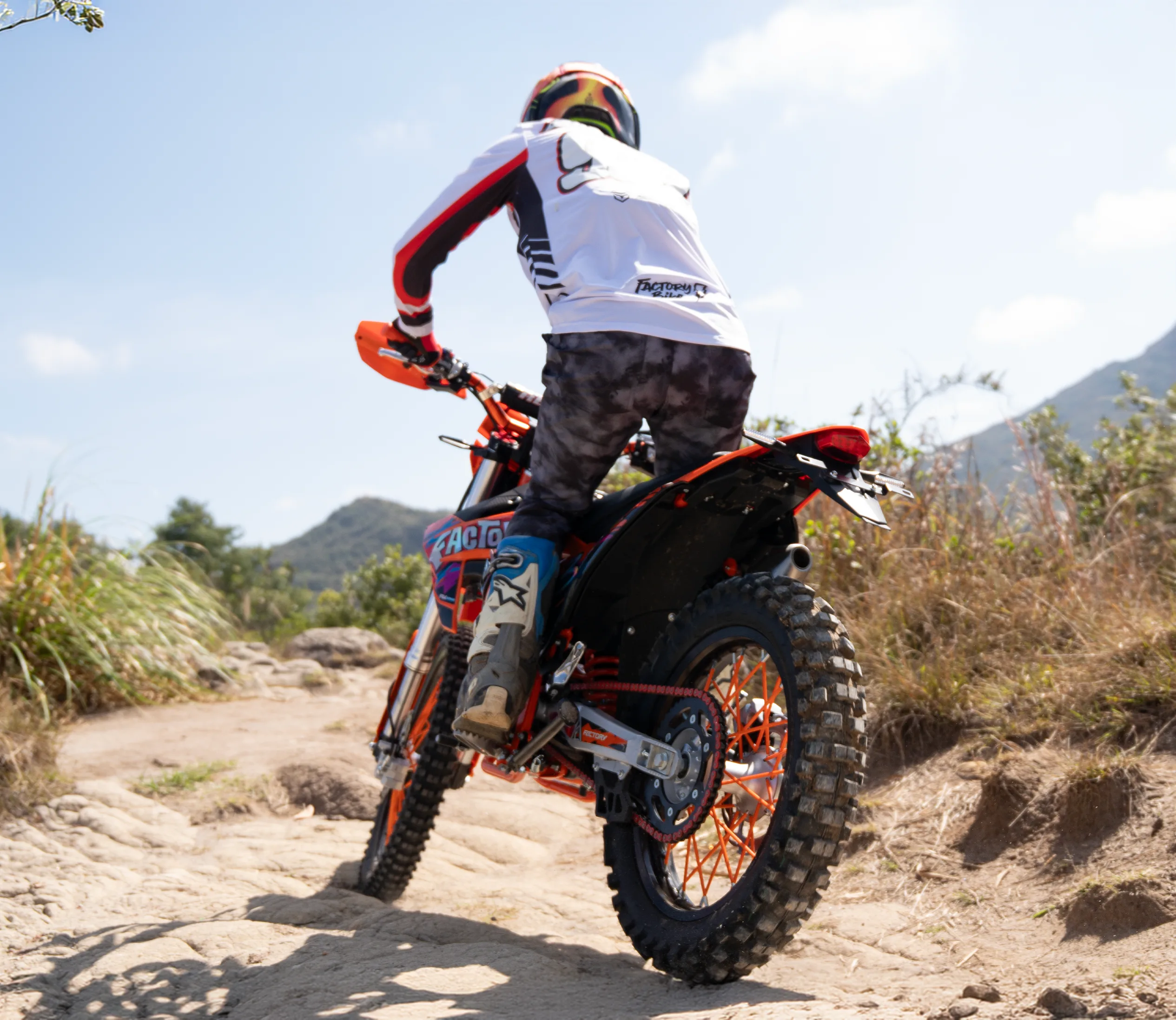 AK-Works 300 — foto 7